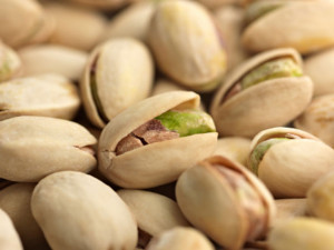 Powerful health benefits of 8 different nuts_pistachios